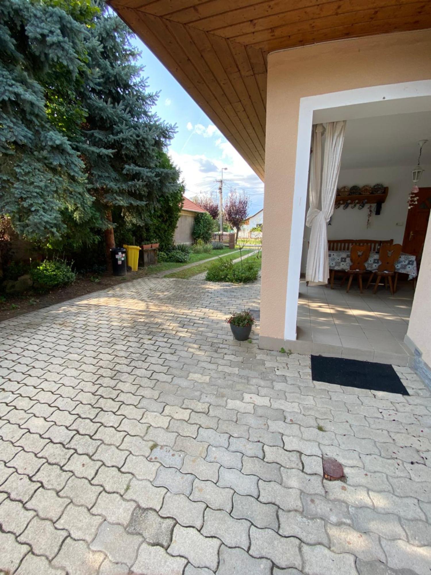 Varga Apartman Balatonberény Extérieur photo